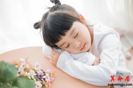 中元节生日的女孩好吗?中元节生的女孩好不好 中元节生日的女孩好吗?中元节生的女孩好不好